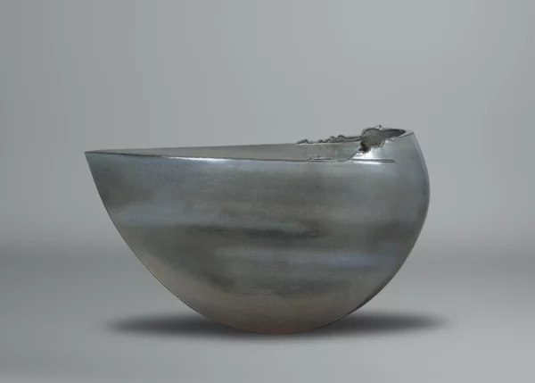 Stoneware vase in shades of grey named Autumn evening, by Akitoshi Ito
