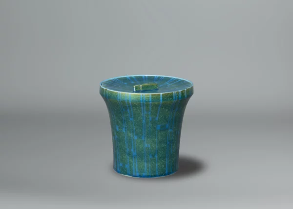 Mizusachi en porcelaine par Hakuko Ono
