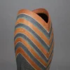 Grand vase à décor de bandes colorées – Image 4